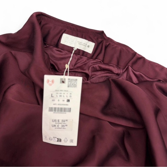 Zara Burgundy satin mini skirt with built in shorts and ruched detailing - Picture 4 of 6